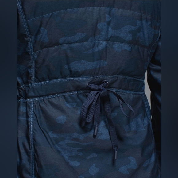 Lululemon Spring Fling Puffy Windbreaker Size 4 - Picture 4 of 9